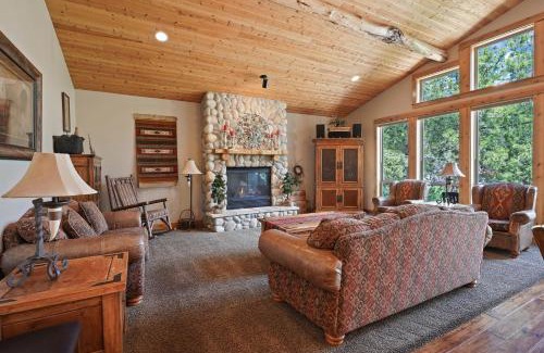 Sunriver Casa | 5 Vine Maple home