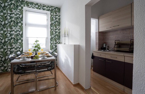 Zentrum-Sued Apartamento | 5-zi-boho: 2 Schlafzimmer, 7 Gäste, Arbeitsbereich
