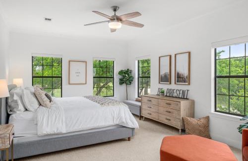 Glen Rose Casa | 50 Acre Countryside Haven With Hiking Trails, Fossils, Pickleball Court, Basketball, Arcade, In-Ground Trampoline, Pool and Jacuzzi residence