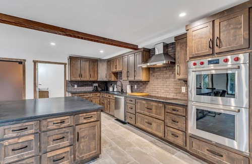 Gallatin Casa | 50 Acre Lux Cabin w Private Lake Pool Sauna