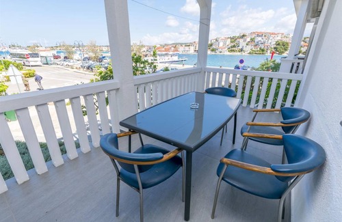 Rogoznica Apartamento | 50 m² Apartamento ∙ 1 habitación ∙ 4 huéspedes