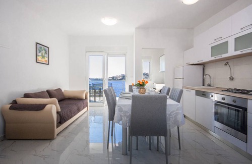 Rogoznica Apartamento | 50 m² Apartamento ∙ 2 habitaciones ∙ 5 huéspedes