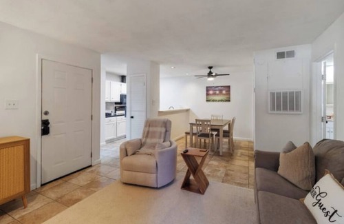 College Station Condominio | 50 Yard Line