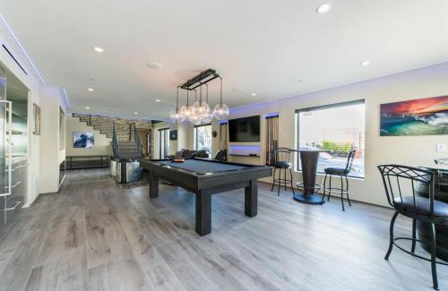 Balboa Peninsula Casa | 501 E Bay Ave