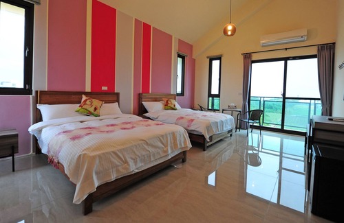 Ji'an Cama Y Desayuno | 501 Habitación cuádruple con vista a la colina - Hualien