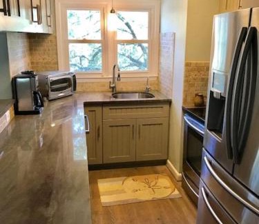 Tarpon Pond Casa | 502 Tarpon Pond Cottage