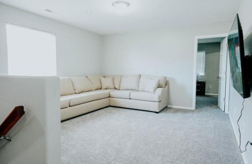 West Jordan Casa | 5040 Sqft l Sleeps 25 l Near Ski & Downtown SLC