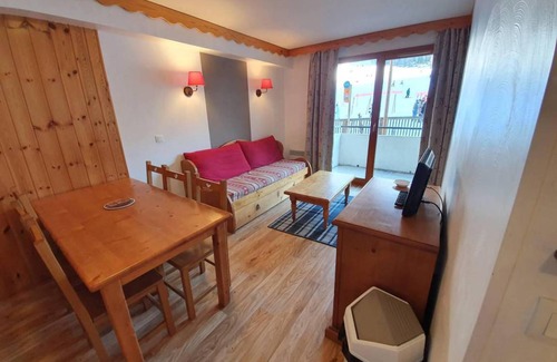 Les Orres Apartamento | 50m from ski slopes, 1st floor, view resort, fitness, swimming pool, balcony, ski locker, 38m²