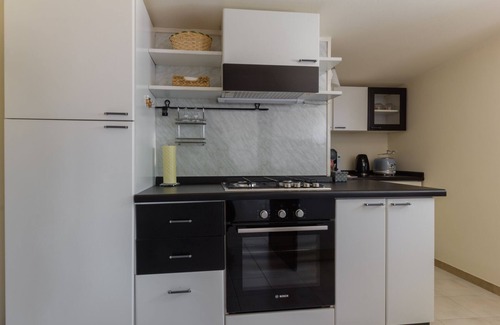 Cisano Apartamento | [50m lakefront] elegant penthouse