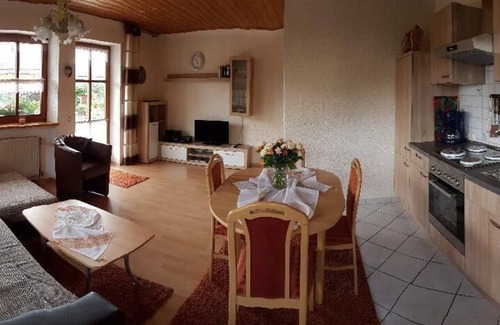 March Apartamento | Apartamento de 50 m2 con gran terraza solárium y vistas al bosque bávaro.