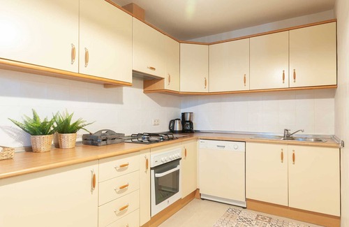 Guadalmina Apartamento | 51 - Guadalcantara Golf Rental w incredible views