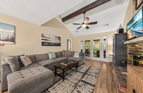 Tarpon Pond Casa | 515 Tarpon Pond Cottage