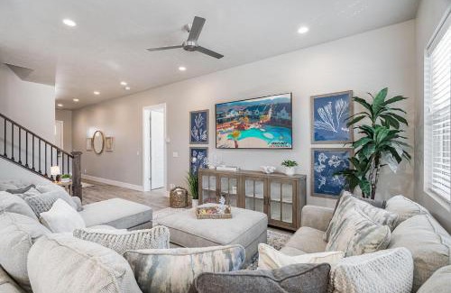 Santa Clara Casa | 52-53| Poolhouse Duplex in St George with 2 Pools and Hot Tubs
