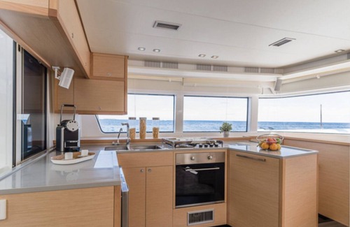Wickhams Cay 1 Alquiler De Eote | 52 Feet 2020 Lagoon Catamaran (6 bedroom / 6 Bath + single cabin with bath)