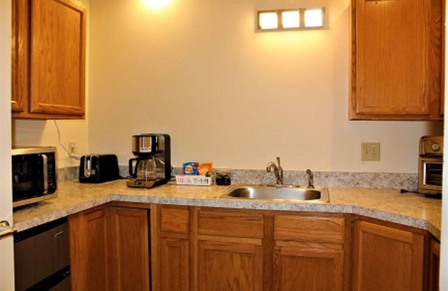 West Main HIll Apartamento | 525 Sprague 6 · Apartment just outside of downtown Kalamazoo