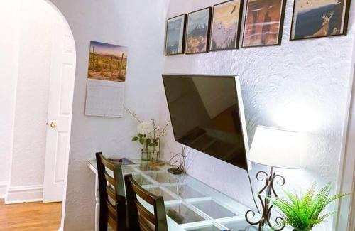 St. Louis Apartamento | (53.1S) Forest Park, The Zoo, and much more