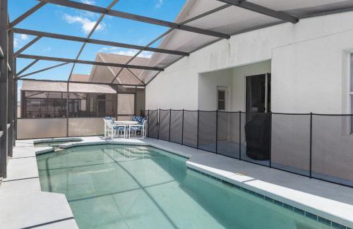 Sunset Ridge Casa | 53 Pool Home Located In Sunset Ridge Community!