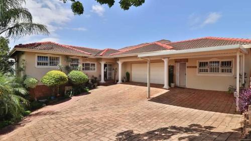 Kingsburgh Apartamento | 54 Asteria Ave, Larnaco Estate