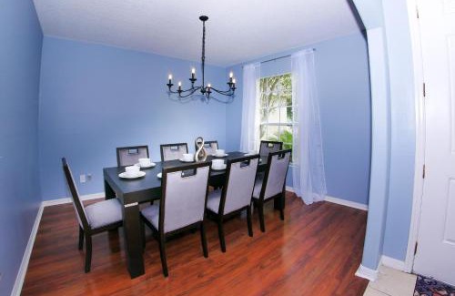 Sunset Ridge Casa | 54 Pool Home Located In Sunset Ridge Community!