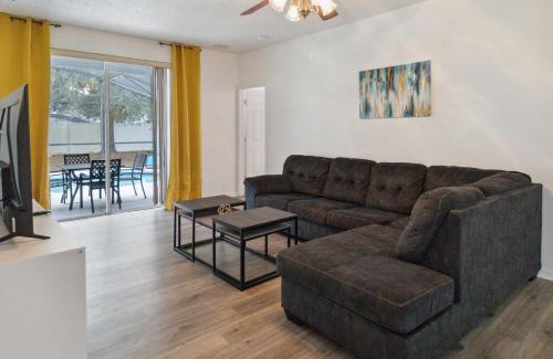Sunset Ridge Casa | 54 Pool Home Located In Sunset Ridge Community!