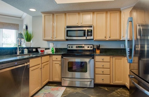 Palmetto Dunes Villa | 5401 Hampton Place - Great Oceanfront Villa in Palmetto Dunes! Has 2 Beach Chairs, Cooler & Cart!