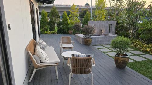 Queenstown Hotel | 545 Residences - Extended stay property- Min 6 nights