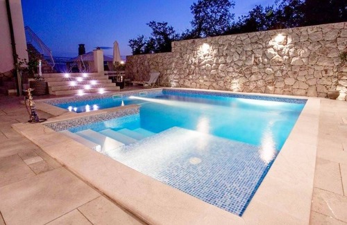 Novi Vinodolski Apartamento | 55 m² Apartamento ∙ 2 habitaciones ∙ 5 huéspedes
