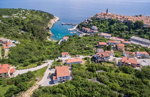 Vrbnik Apartamento | 55 m² Apartamento ∙ 2 habitaciones ∙ 5 huéspedes