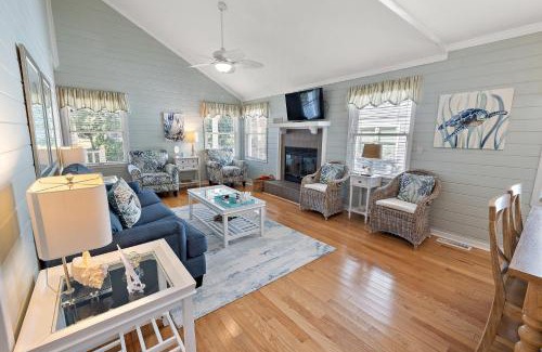 Pelican Bay Casa | 55 Pelican Bay by AvantStay Easy Beach Access Shared Pool Lagoon Fishing