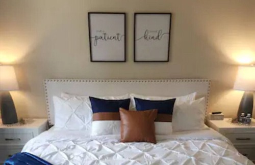 Odenton Apartamento | 55 Roku TVs***2-King Beds***9mi Airport***3mi Base