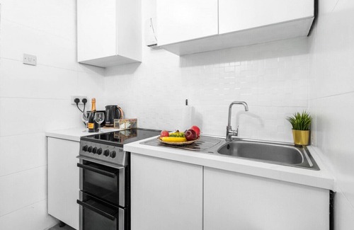 Erdington Casa | 559 Tyburn Road · 3 Bedroom House with Garden