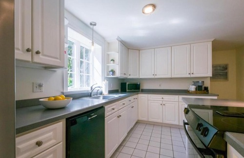 East Sandwich Casa | 56 Beachway Road East Sandwich - - Seaview