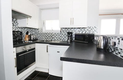 Corton Casa | 56 Waterside Park