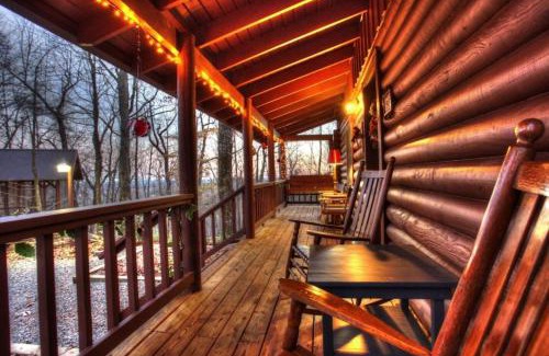 Sautee Nacoochee Casa | 569) Massive Cabin in the woods 6 miles from Helen