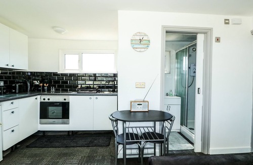 Chapel Saint Leonards Cabaña | 57 CHERRY PARK, pet friendly, with a garden in Chapel St Leonards
