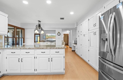 Oviedo Casa | 5700+ sqt home & a barn to celebrate your special milestones on 20-acre Orlando