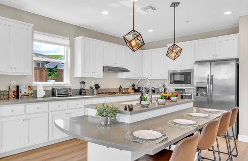 Fairfield Casa | 5BD Modern Home: Pool/Ping-Pong/Arcade - Wine City