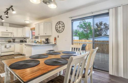 Colorado Springs Casa | 5BD Two Homes Firepit Great Family Vacation Area