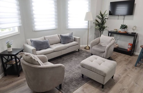 Ampere Apartamento | 5Bed 2Bath Near NYC, Parking, Laundry