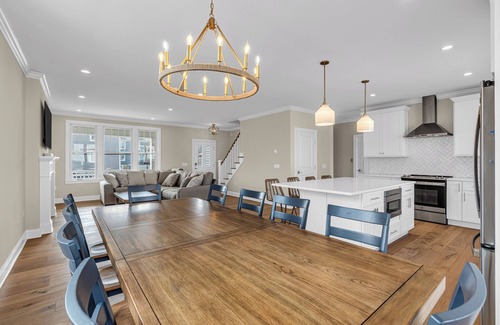 Manasquan Casa | 5BR/3.5BA with Oceanview Sundeck, One Block from the Beach