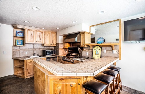 Granite Casa | 7br / 5ba / 3kitchen Inicio + piscina privada y jacuzzi a solo 8 millas de Snowbird y Alta