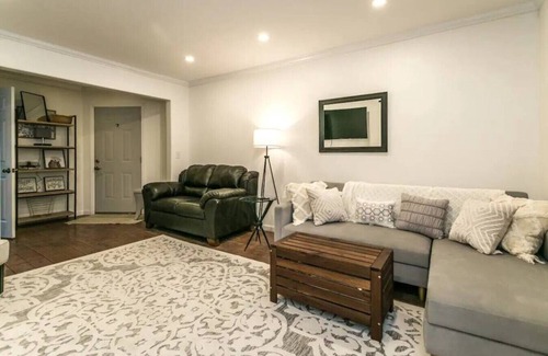 Sylvan Beach Casa | Luxurious 5 BR Home in the Heart of Sylvan Beach!