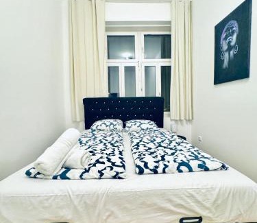 Liesing Apartamento | 5BR Apartment Near Atzgersdorf Park, 11Min Walk