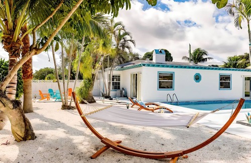 Parker Ridge Casa | 5BR Beach Oasis! Heated Pool, 10 Min to Beach