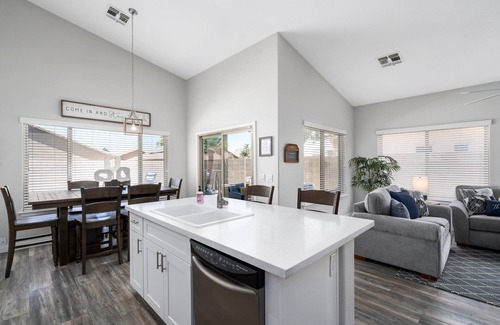 Avondale Casa | 5BR Family Friendly | Heated Pool + Game Room