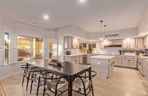 Foothills Casa | 5BR, Heated Pool, 4 KING Beds, Mtn Views, Game Room, Golf, Self Check In, BBQ