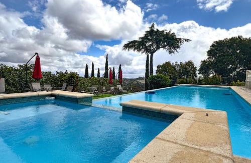 Los Altos Hills Casa | 5BR Luxury with KTV, Pool, View, Near Stanford