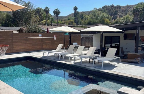 Santee Casa | 5BR Oasis | Pool, Hot Tub & Luxe Outdoor Retreat!