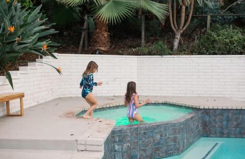 Mount Helix Casa | 5BR Oasis with Pool, Arcade, Sauna