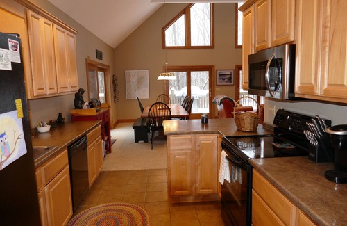 Oakland Chalet De Esquí | Chalet privado de 5 dormitorios en Ridge boscoso - Deep Creek Lake